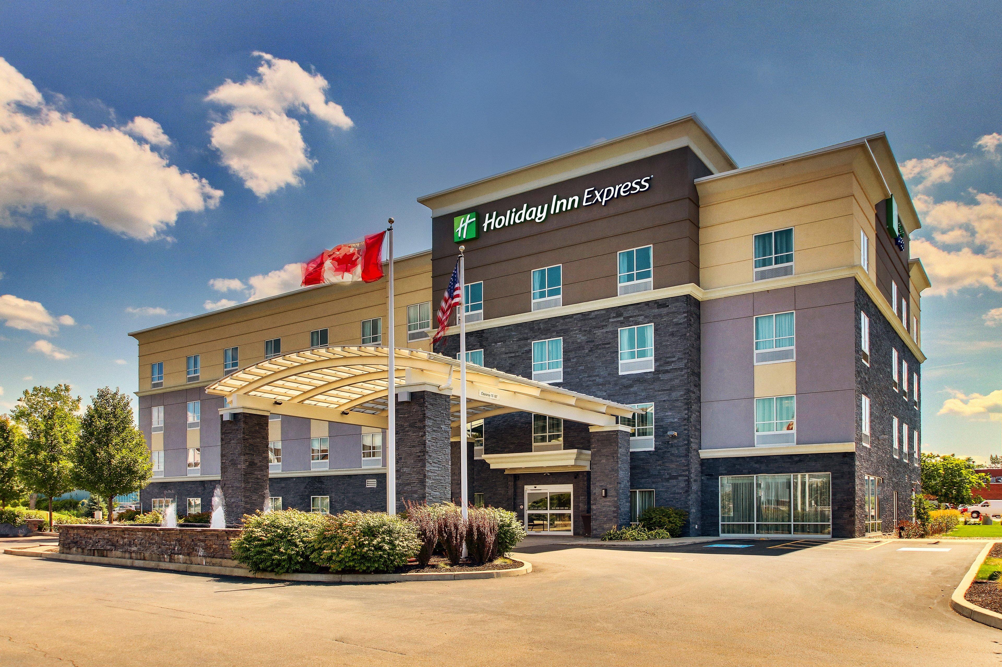 Holiday Inn Express & Suites Cheektowaga North East, An Ihg Hotel Exterior photo