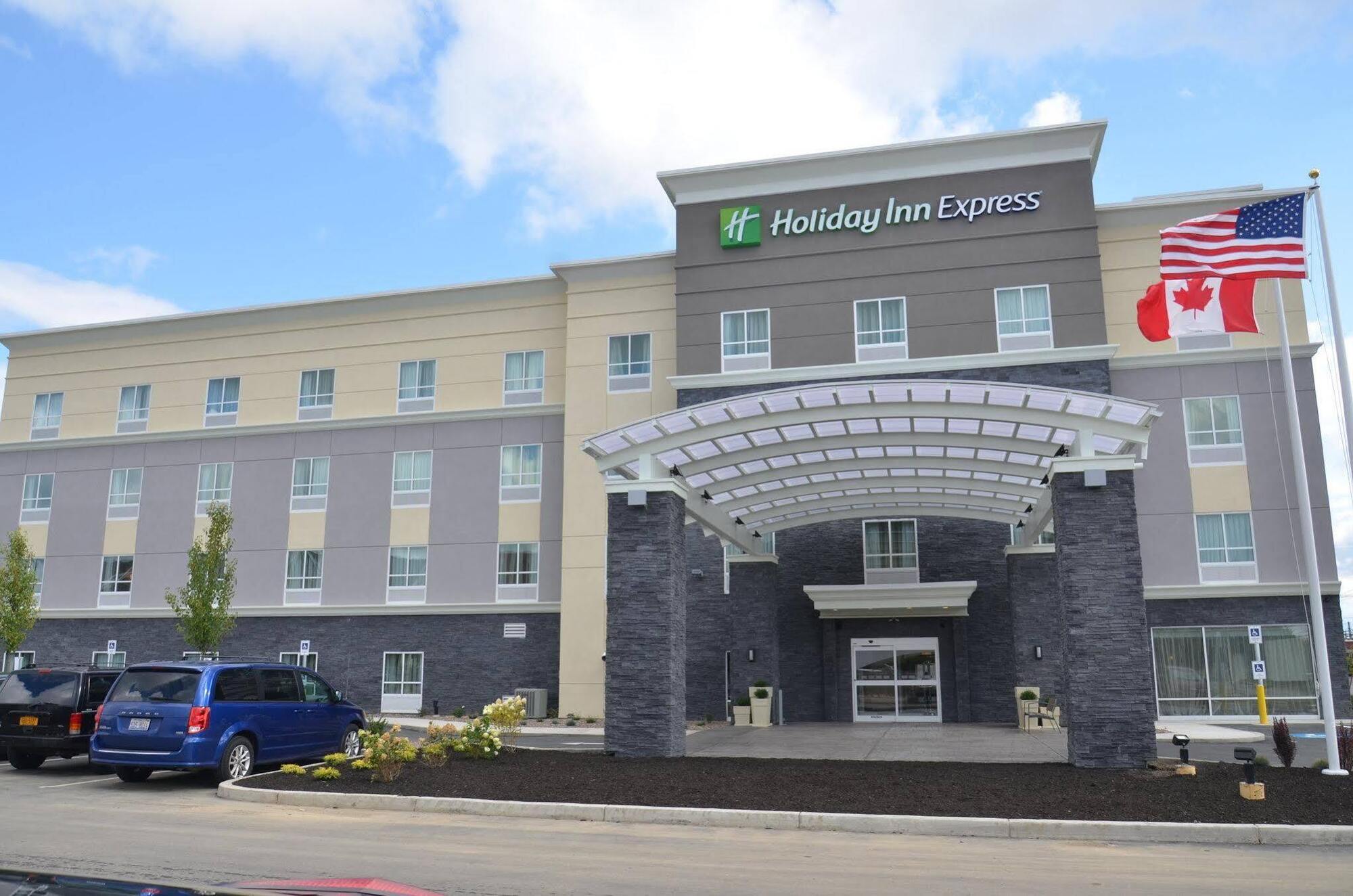 Holiday Inn Express & Suites Cheektowaga North East, An Ihg Hotel Exterior photo